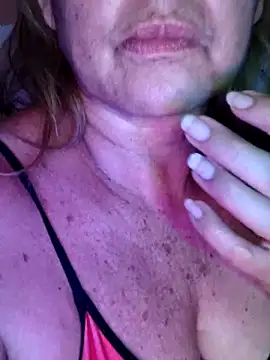 Snapshot of Kasandra_Ho chatting on March 1, 2:13 am Kasandra Ho online show from March 1, 2:13 am