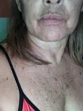 Snapshot of Kasandra_Ho chatting on March 25, 1:11 am Kasandra Ho online show from March 25, 1:11 am