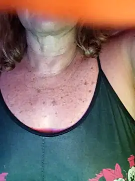 Snapshot of Kasandra_Ho chatting on April 2, 1:14 am Kasandra Ho online show from April 2, 1:14 am