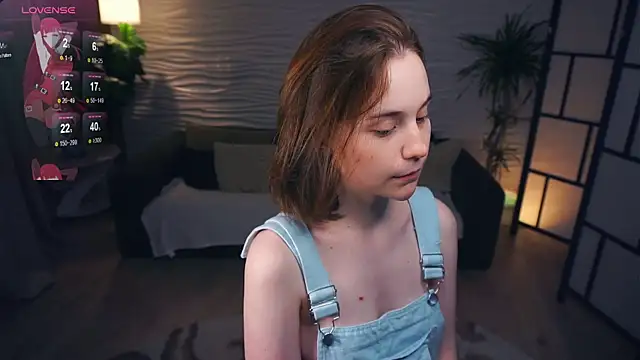 Snapshot of EditaBumford chatting on March 7, 2:23 pm EditaBumford online show from March 7, 2:23 pm