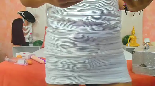 NahomiWhitel online show from January 25, 11:55 am
