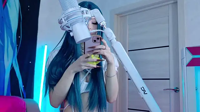 Aurora Natsuki online show from November 22, 11:31 am