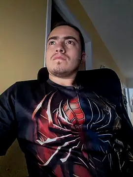 Snapshot of dragon1006 chatting on January 9, 2:22 am dragon1006 online show from January 9, 2:22 am