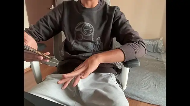 meatycronn online show from November 19, 9:31 am