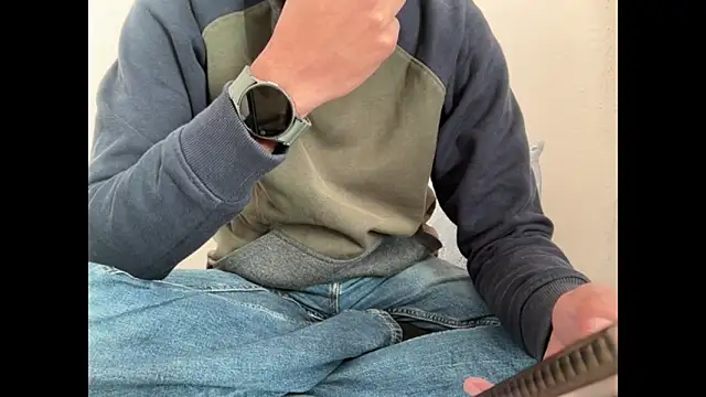 meatycronn online show from December 4, 5:28 am