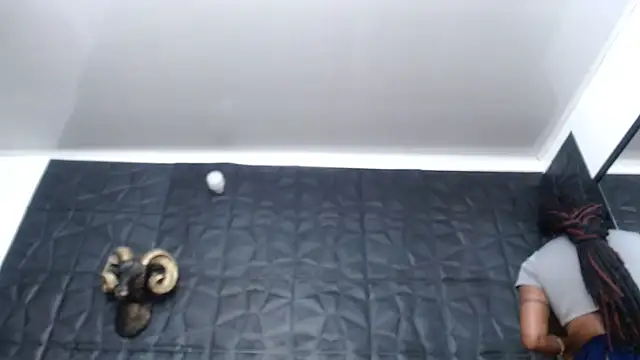 Hanna Fox 69 online show from December 15, 7:56 am