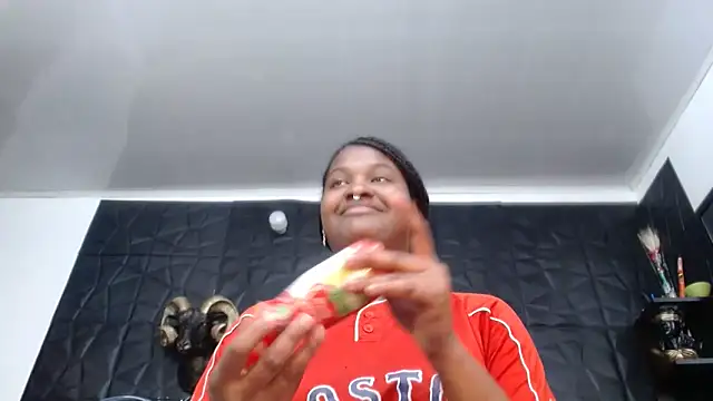 Snapshot of Hanna_Fox_69 chatting on February 21, 11:22 am Hanna Fox 69 online show from February 21, 11:22 am