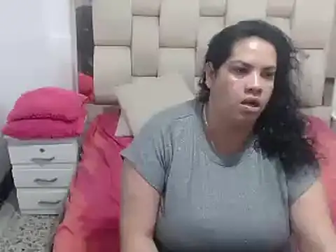 Candy and Jh0n online show from January 9, 3:04 am