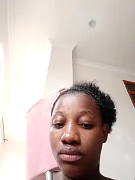 Snapshot of kharoll chatting on February 27, 12:27 pm kharoll online show from February 27, 12:27 pm