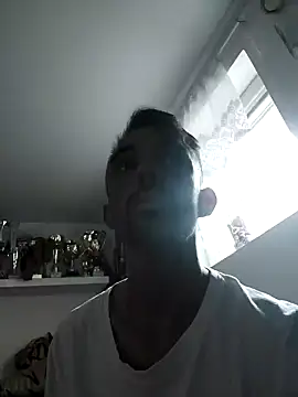 Snapshot of Deniell-01 chatting on September 20, 3:46 pm Deniell-01 online show from September 20, 3:46 pm