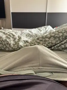 Snapshot of Tim67_12 chatting on March 31, 9:43 am Tim67 12 online show from March 31, 9:43 am