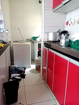 Skylar-Vox- online show from February 25, 5:25 pm