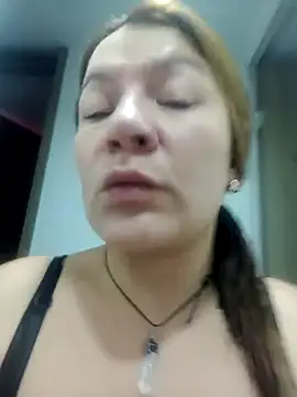 Skylar-Vox- online show from March 1, 10:10 pm