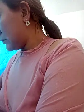 Skylar-Vox- online show from March 14, 2:30 pm