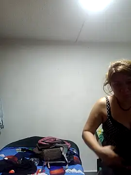 Skylar-Vox- online show from September 24, 9:23 am