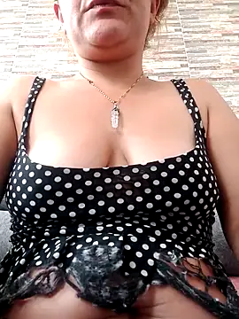 Skylar-Vox- online show from October 17, 4:42 pm