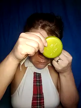 Skylar-Vox- online show from October 31, 8:37 am