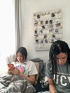 daniniescobarr online show from March 23, 1:26 pm