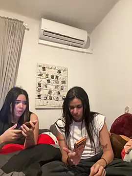 daniniescobarr online show from March 29, 6:41 pm