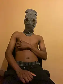 Snapshot of Nicho172 chatting on May 2, 5:07 pm Nicho172 online show from May 2, 5:07 pm