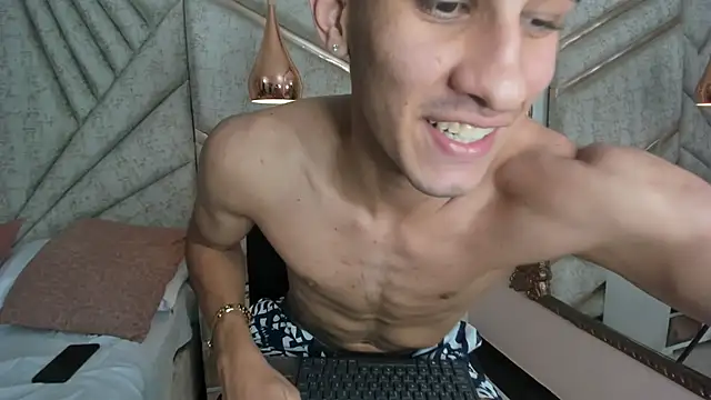 Snapshot of JakeMoxley chatting on February 6, 7:29 pm JakeMoxley online show from February 6, 7:29 pm