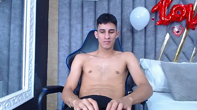 Snapshot of JakeMoxley chatting on February 15, 11:14 pm JakeMoxley online show from February 15, 11:14 pm