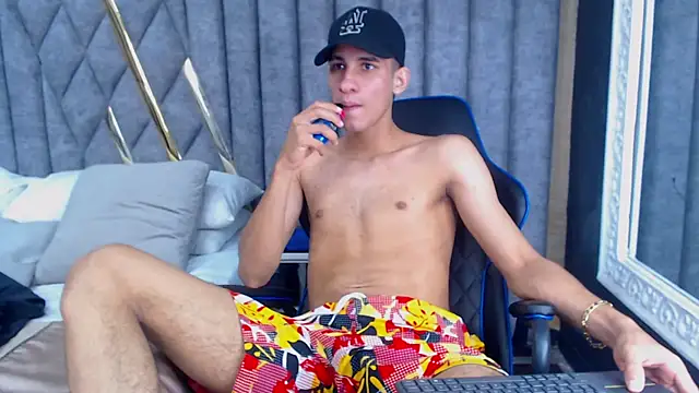 Snapshot of JakeMoxley chatting on March 16, 4:45 pm JakeMoxley online show from March 16, 4:45 pm