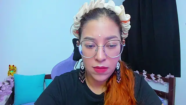  Moon Johnson online show from November 12, 1:28 am