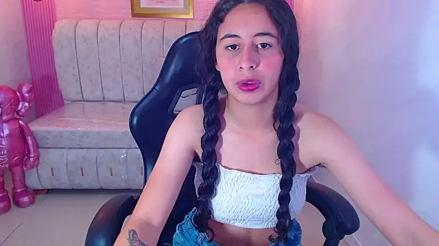 Snapshot of paris_sub1_ chatting on October 23, 12:48 pm paris sub1 online show from October 23, 12:48 pm