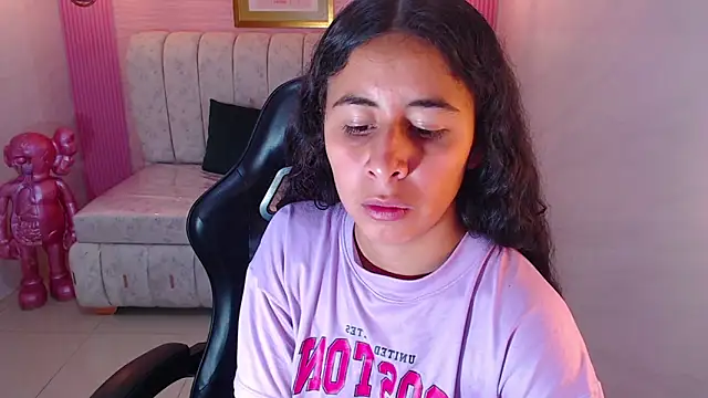 Snapshot of paris_sub1_ chatting on October 30, 1:01 pm paris sub1 online show from October 30, 1:01 pm