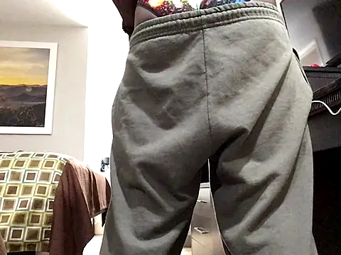 Snapshot of Backshort11 chatting on December 20, 10:17 pm Backshort11 online show from December 20, 10:17 pm