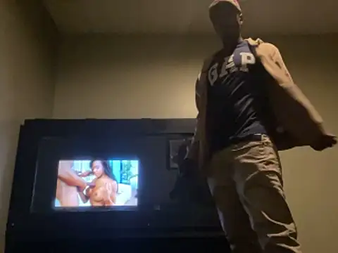 Snapshot of Backshort11 chatting on February 1, 6:56 am Backshort11 online show from February 1, 6:56 am