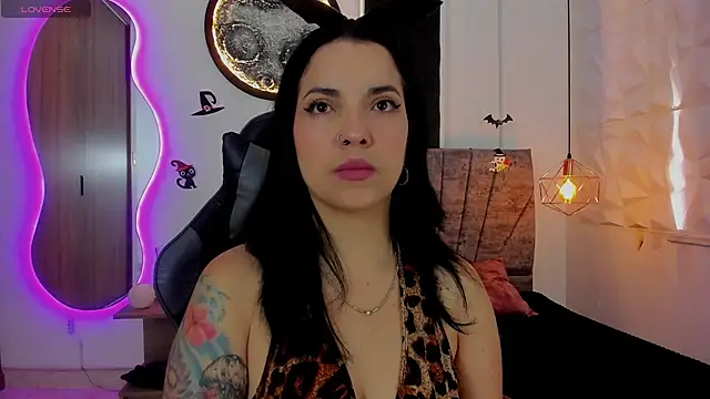 Snapshot of tatiana_sc chatting on October 15, 1:22 pm tatiana sc online show from October 15, 1:22 pm