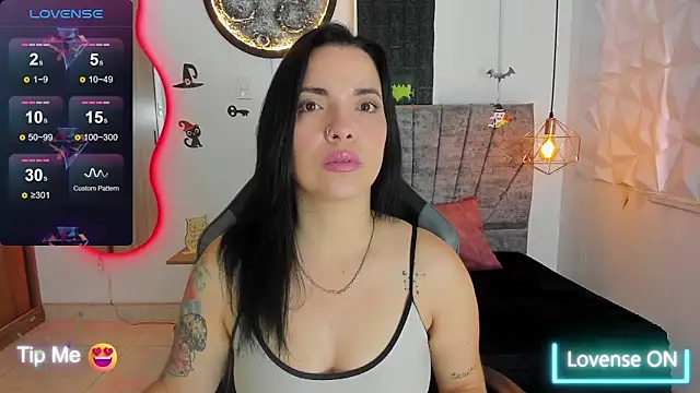 Snapshot of tatiana_sc chatting on October 17, 1:25 pm tatiana sc online show from October 17, 1:25 pm