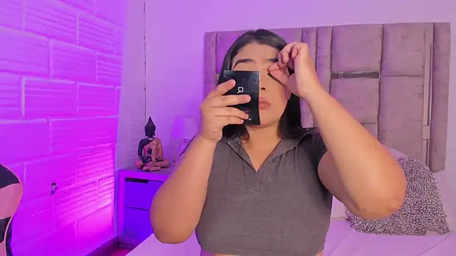 EmmaBecket2 online show from November 19, 4:01 am