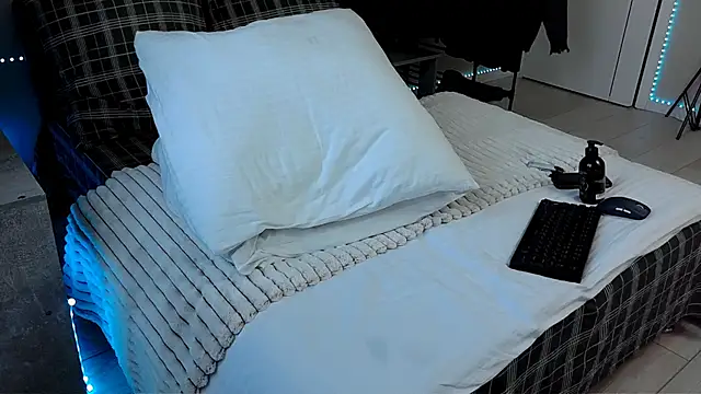 Snapshot of Tanya_M chatting on February 1, 12:37 pm Tanya M online show from February 1, 12:37 pm