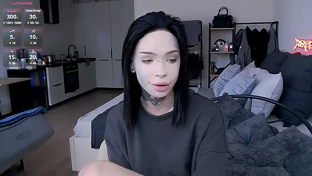 Snapshot of Tanya_M chatting on May 5, 12:46 pm Tanya M online show from May 5, 12:46 pm