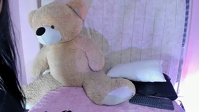 Snapshot of Annie9_ chatting on September 20, 3:29 am Annie9 online show from September 20, 3:29 am