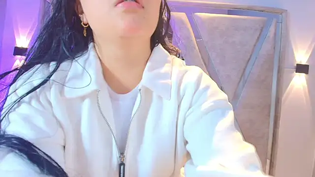 Snapshot of Annie9_ chatting on November 9, 3:49 am Annie9 online show from November 9, 3:49 am