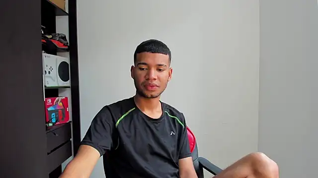 Snapshot of Camilo_Marin chatting on January 9, 7:40 pm Camilo Marin online show from January 9, 7:40 pm