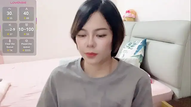 Linda-LL online show from May 6, 12:21 pm