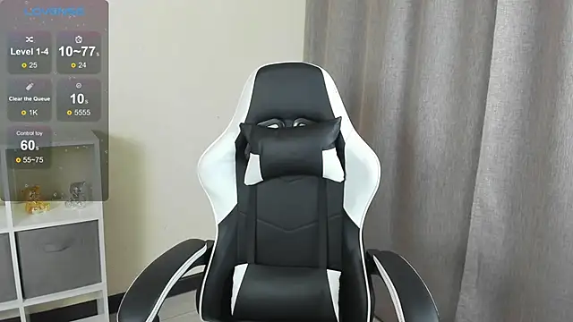 Snapshot of Eva_toy chatting on January 23, 5:24 am Eva toy online show from January 23, 5:24 am