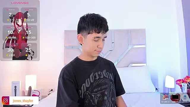 Thayler jones online show from November 28, 12:08 pm