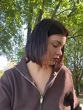 KikiWatson online show from September 24, 7:12 am