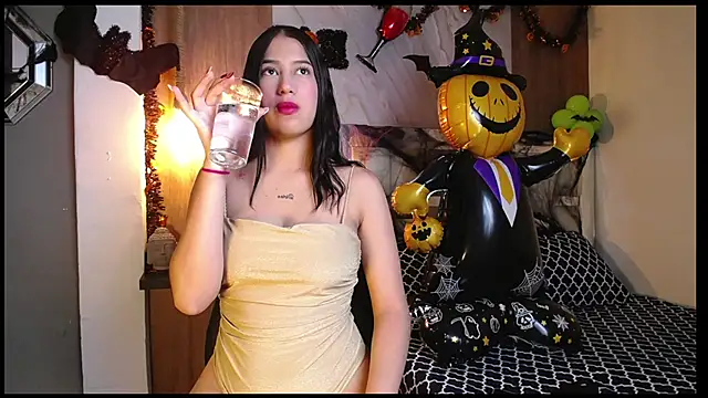 hera divine online show from October 20, 9:04 pm