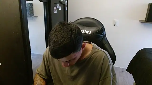 kv   xxx  online show from March 14, 5:18 pm