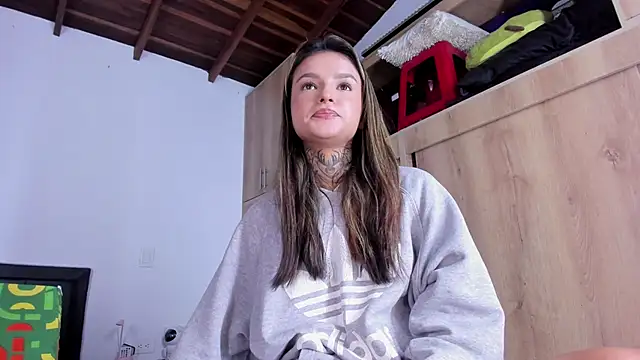 medussa13  online show from September 22, 1:13 pm