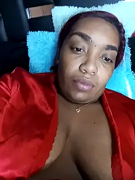 Snapshot of Cinnamon-Skin chatting on December 24, 4:00 am Cinnamon-Skin online show from December 24, 4:00 am