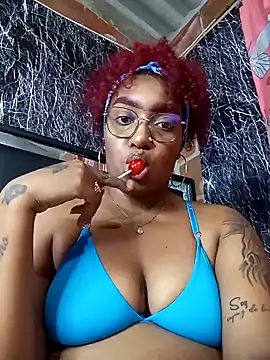 Snapshot of Cinnamon-Skin chatting on January 24, 2:18 am Cinnamon-Skin online show from January 24, 2:18 am