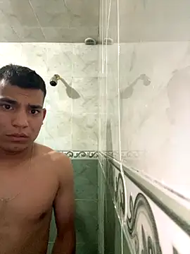 Snapshot of stiven-p23 chatting on September 23, 1:14 pm stiven-p23 online show from September 23, 1:14 pm